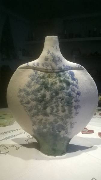 Créer un vase en céramique artisanale lors d’un stage de poterie près de Truchtersheim en Alsace